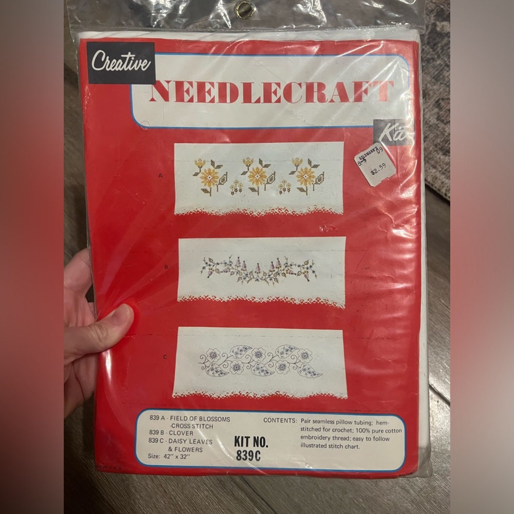 Creative Needlecraft Kit #839C Floral Pillow Cases  NIP